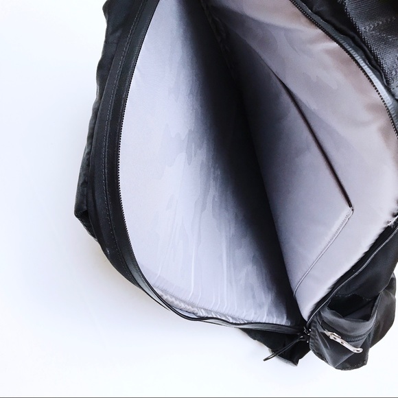 Lululemon - Cruiser Backpack - Picture 6 of 8